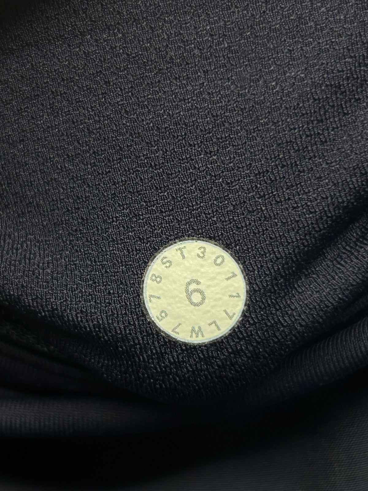 Lululemon Speed Short 2.5" Size 6 Midnight Navy