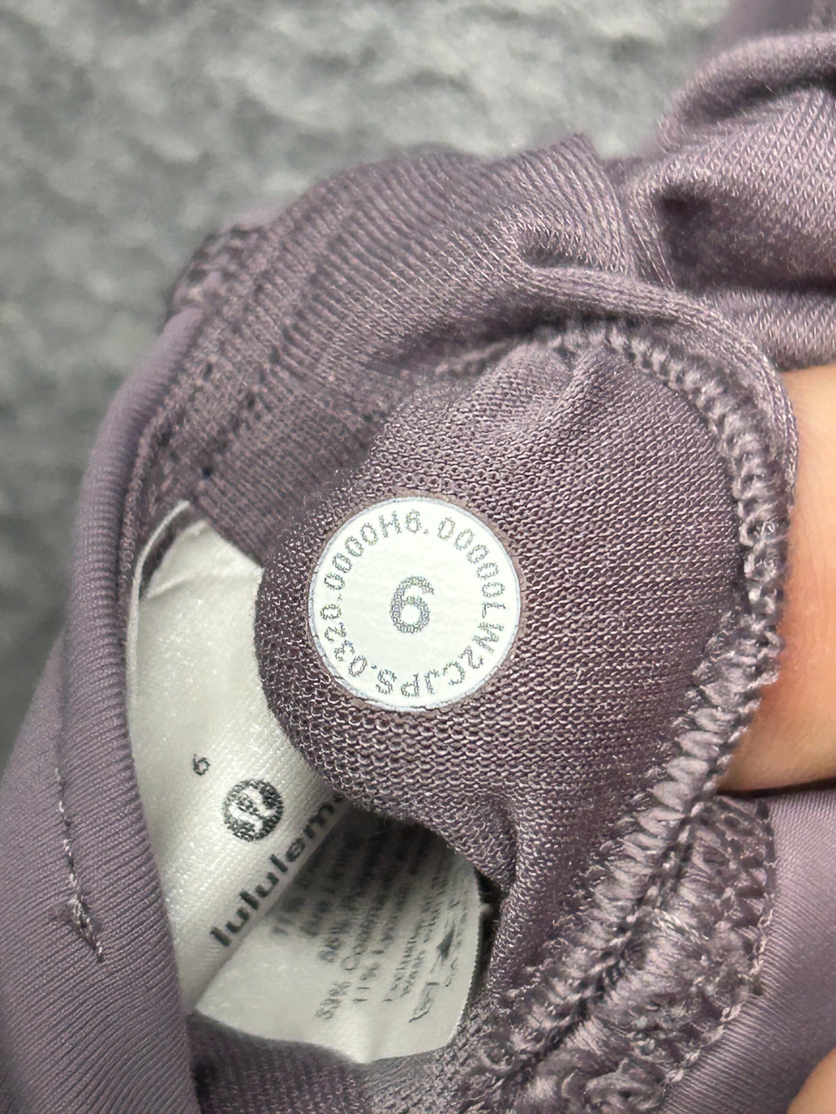 Lululemon Energy Bra High Neck Long Line Tough Size 6 Violet Verbena