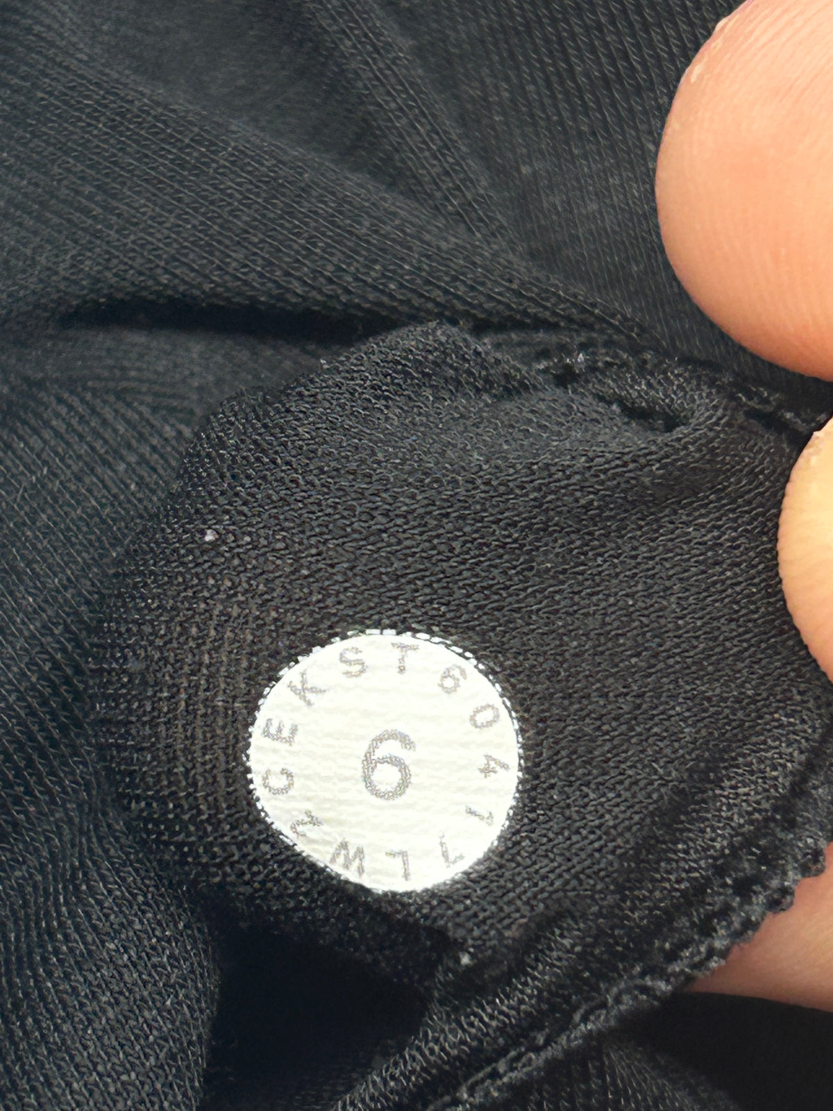 Lululemon Energy Bra Size 6 Embellished Multi
