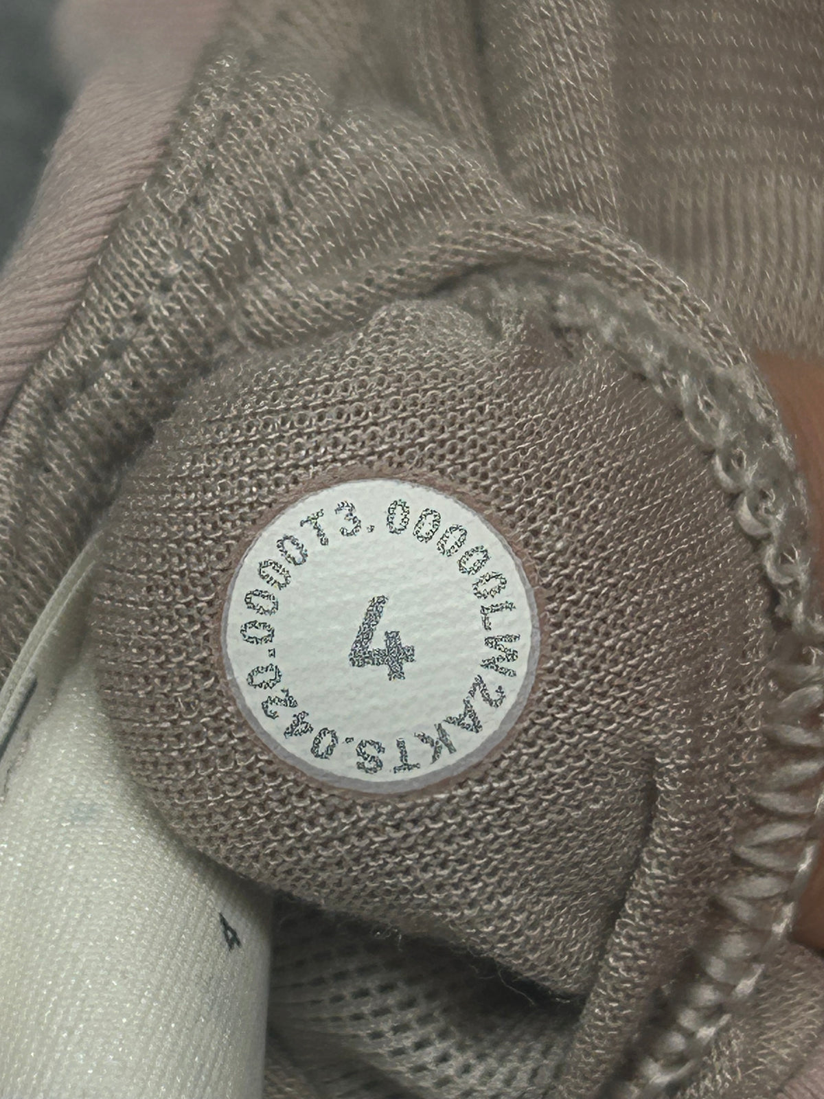 Lululemon Pushing Limits Bra Size 4 Mink Berry