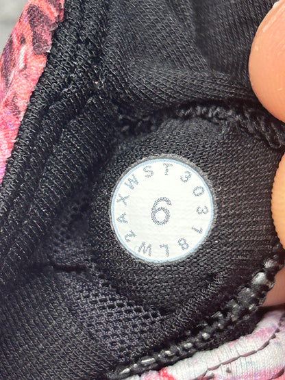 Lululemon Pushing Limits Bra Size 6 Dahliascape Multi / Black