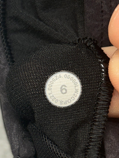 Lululemon Everlux Cut-Out Train Bra Size 6 Crunch Black