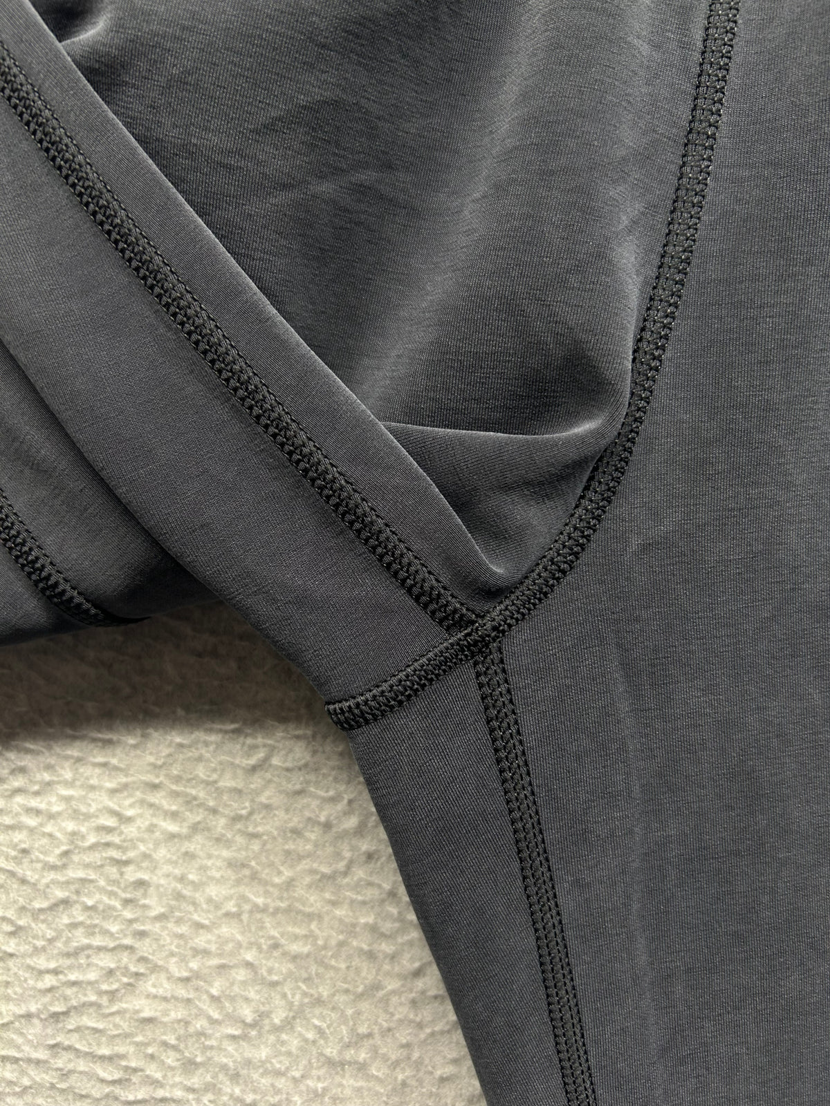 Lululemon Softstreme High-Rise Pant Size 2 Black