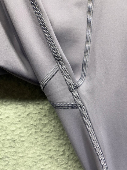 Lululemon In Movement Tight 25" Everlux Size 4 Purple Quartz