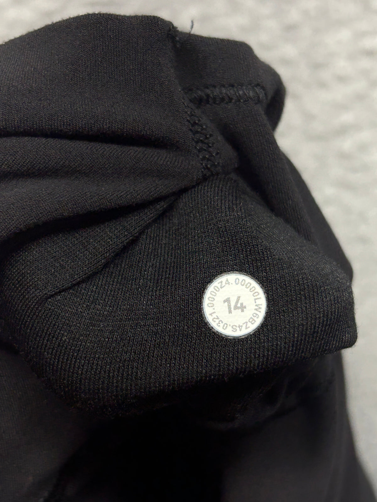 Lululemon Align Scalloped Hem High-Rise Crop 23" Size 14 Black