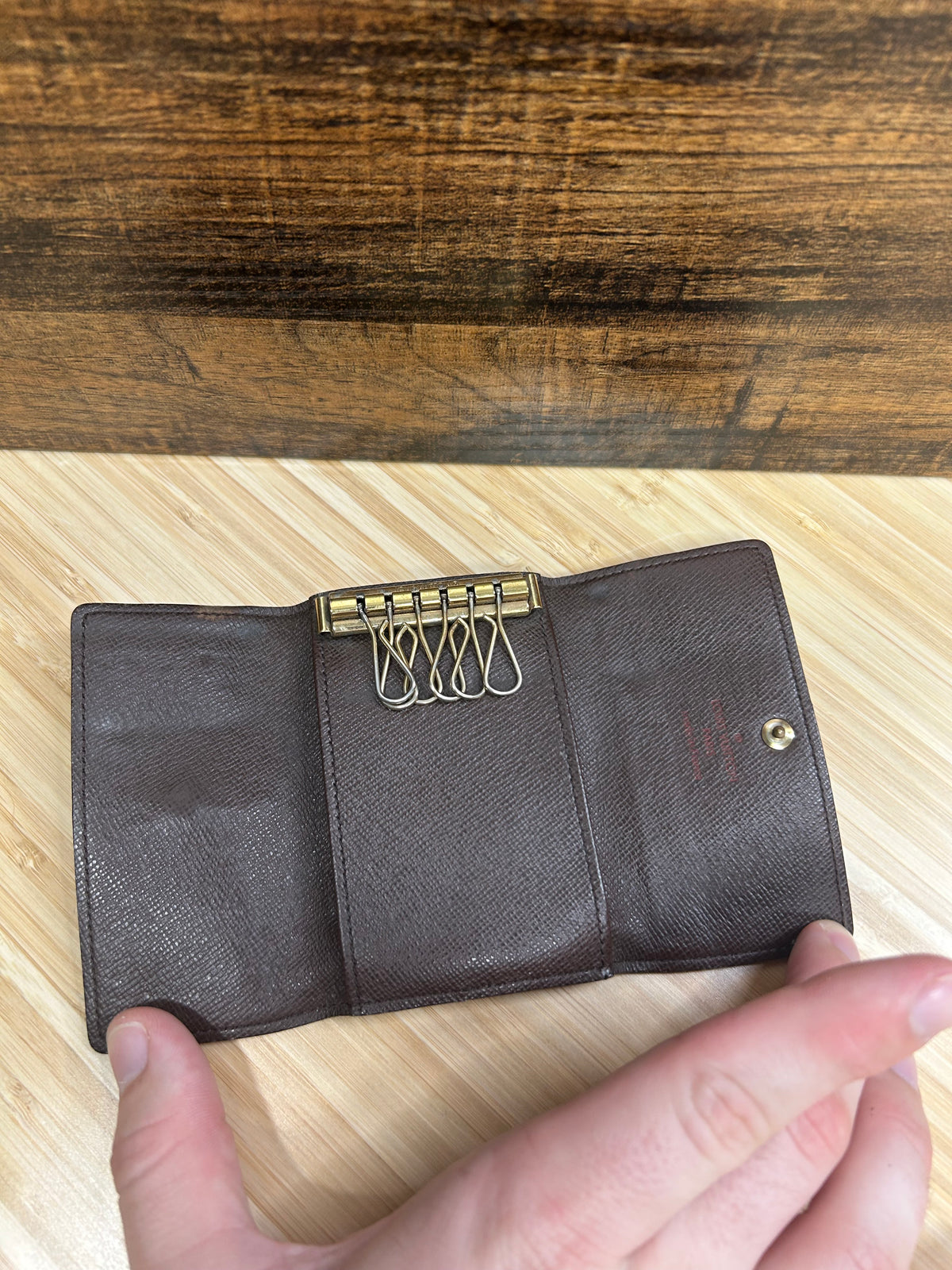 Louis Vuitton Damier Murticre 6 Key Case