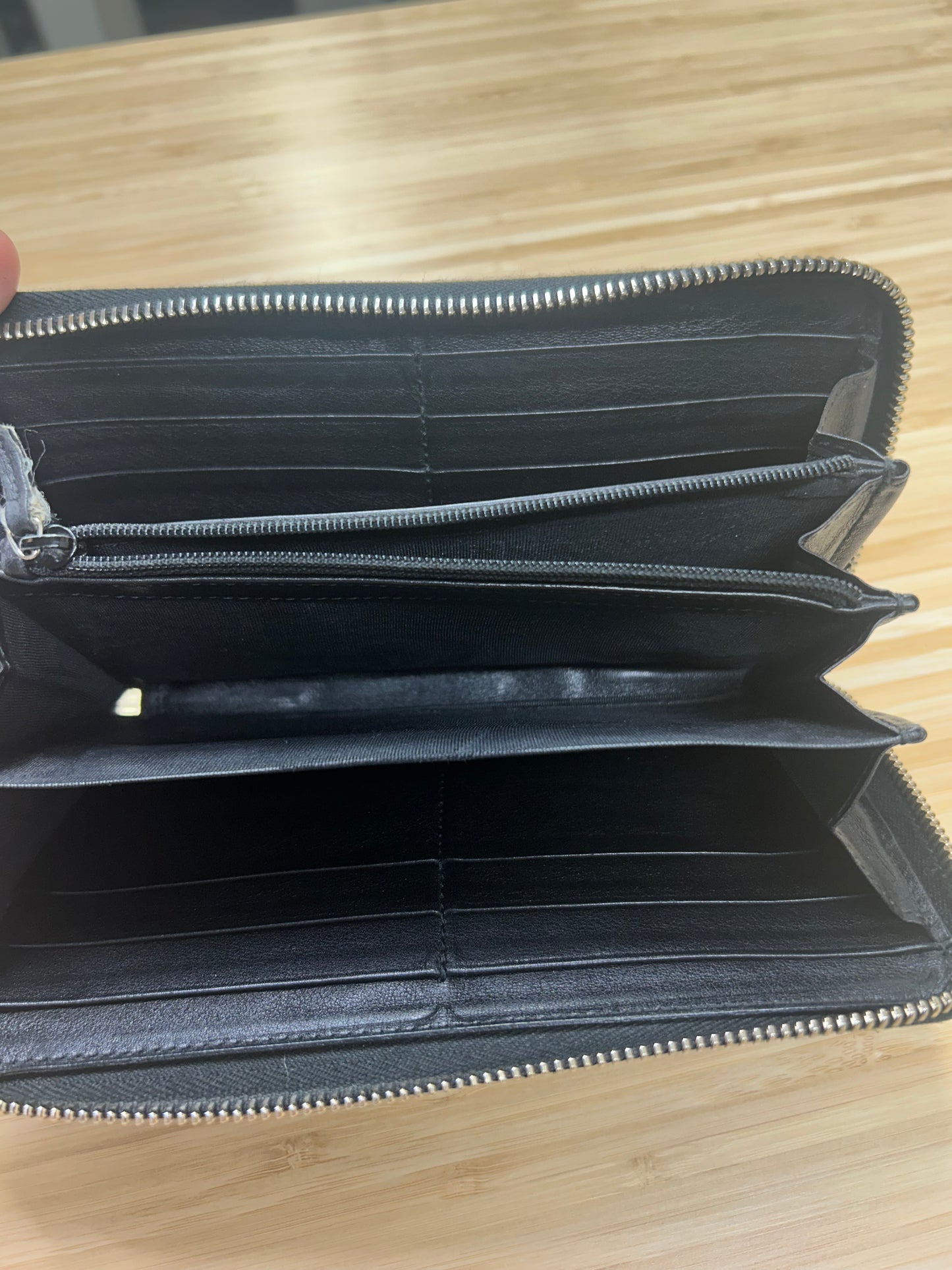 Gucci Guccissima Round Zipper Long Wallet