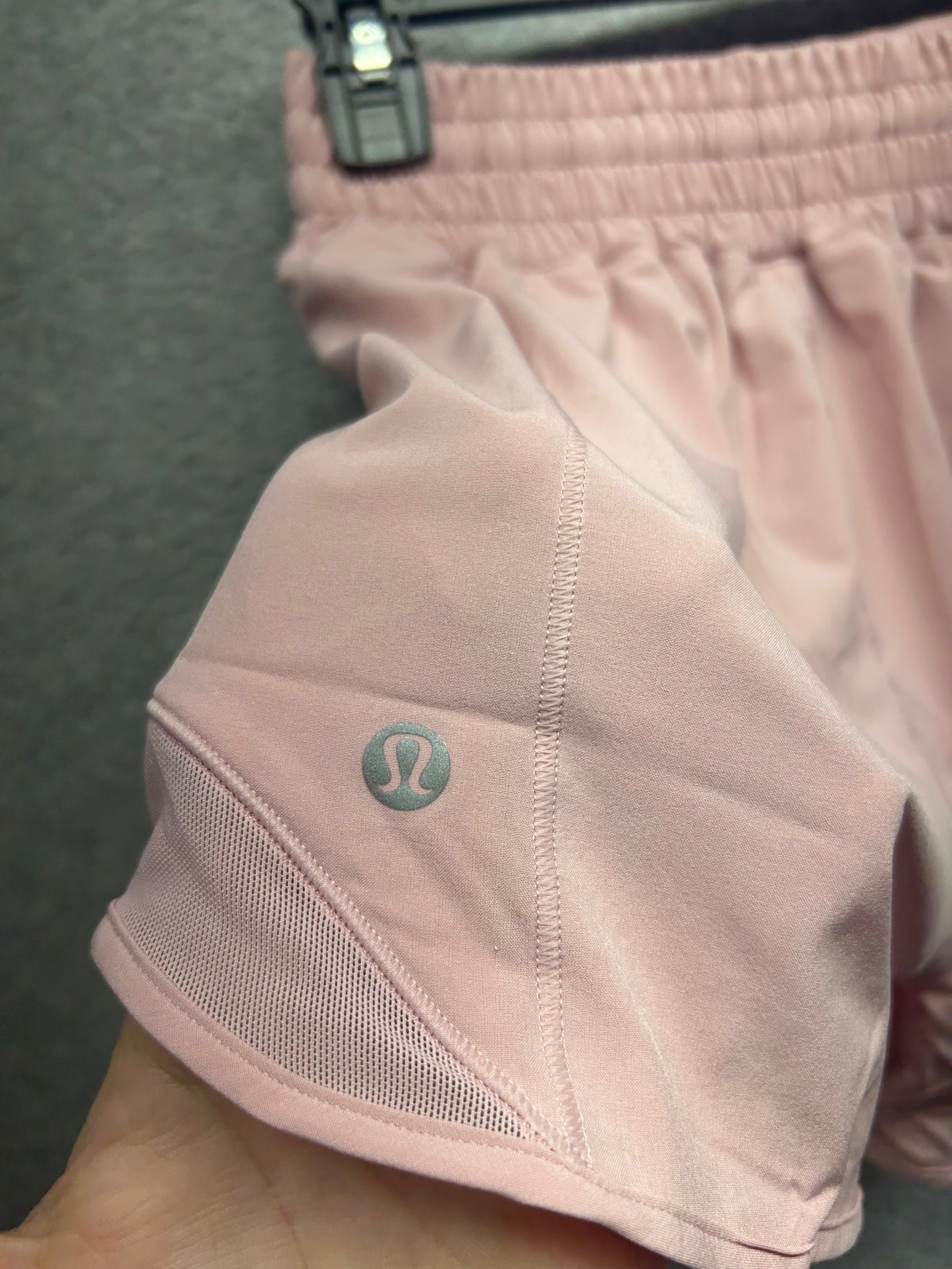 Lululemon Hotty Hot High-Rise Lined Short 4" Size 4 Pink Haze