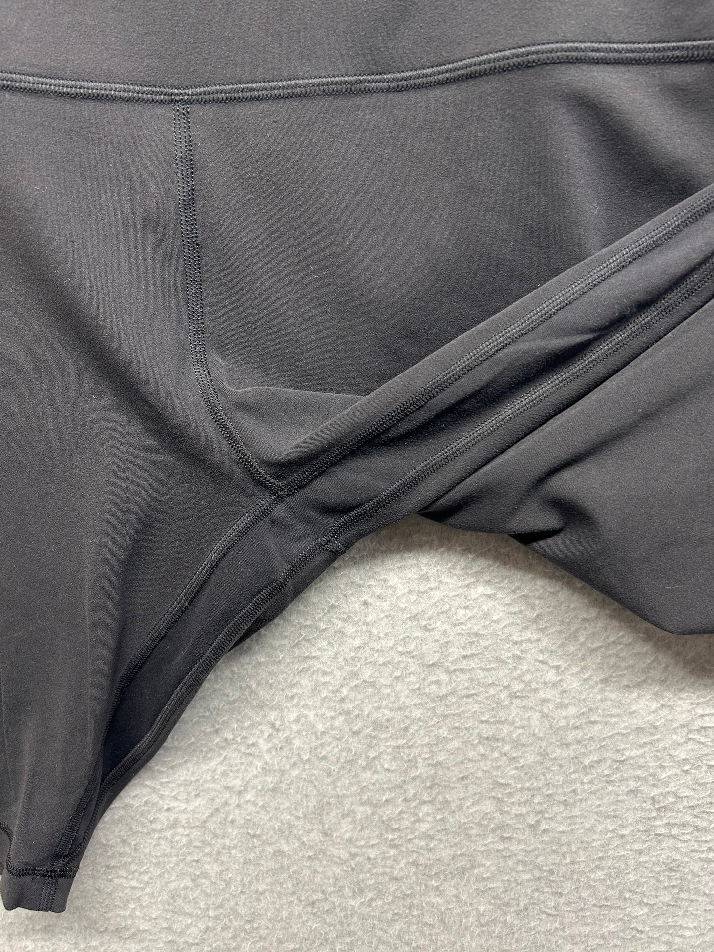 Lululemon Align Super High Rise Short 10" Size 14 Black