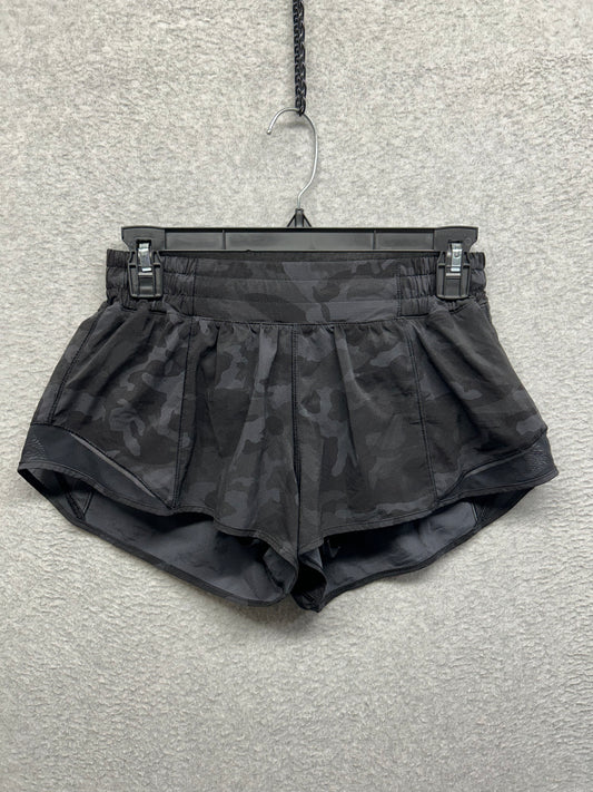 Lululemon Hotty Hot Short II 2.5" Size 8 Incognito Camo Multi Black
