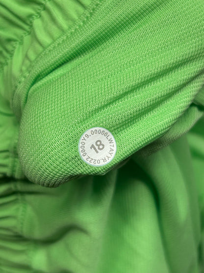 Lululemon Hotty Hot High-Rise Lined Short 2.5" Size 18 Scream Green Light