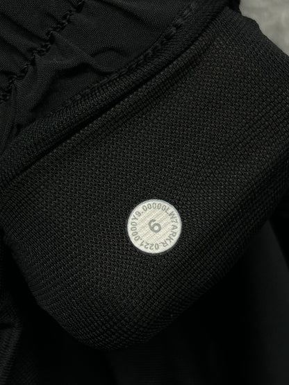 Lululemon Hotty Hot Short II 2.5" Size 6 Black