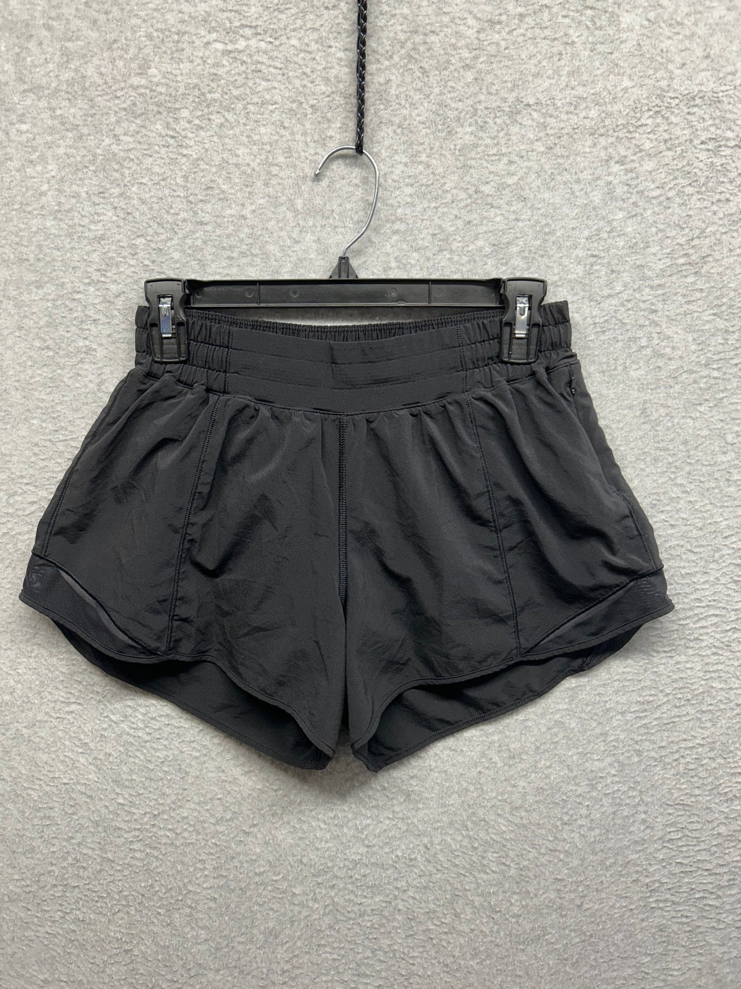 Lululemon Hotty Hot Short II 4" Size 8 Black
