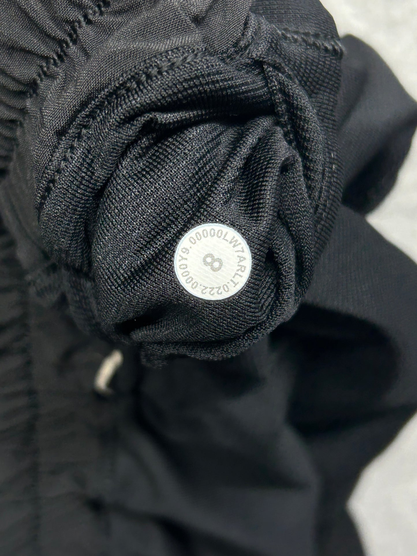 Lululemon Hotty Hot Short II 4" Size 8 Black