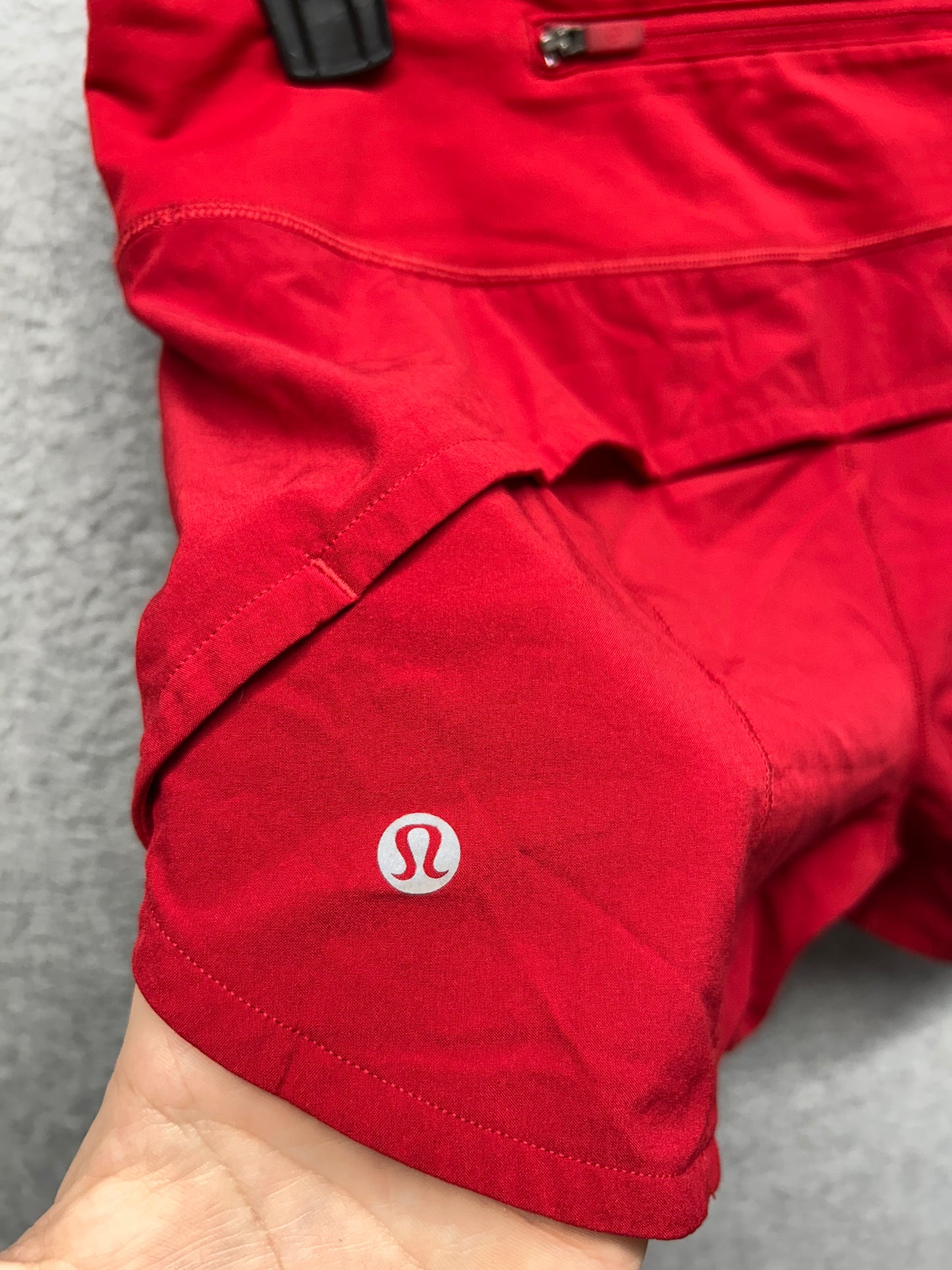 Lululemon Speed Up Short Long 4" Size 4 Dark Red