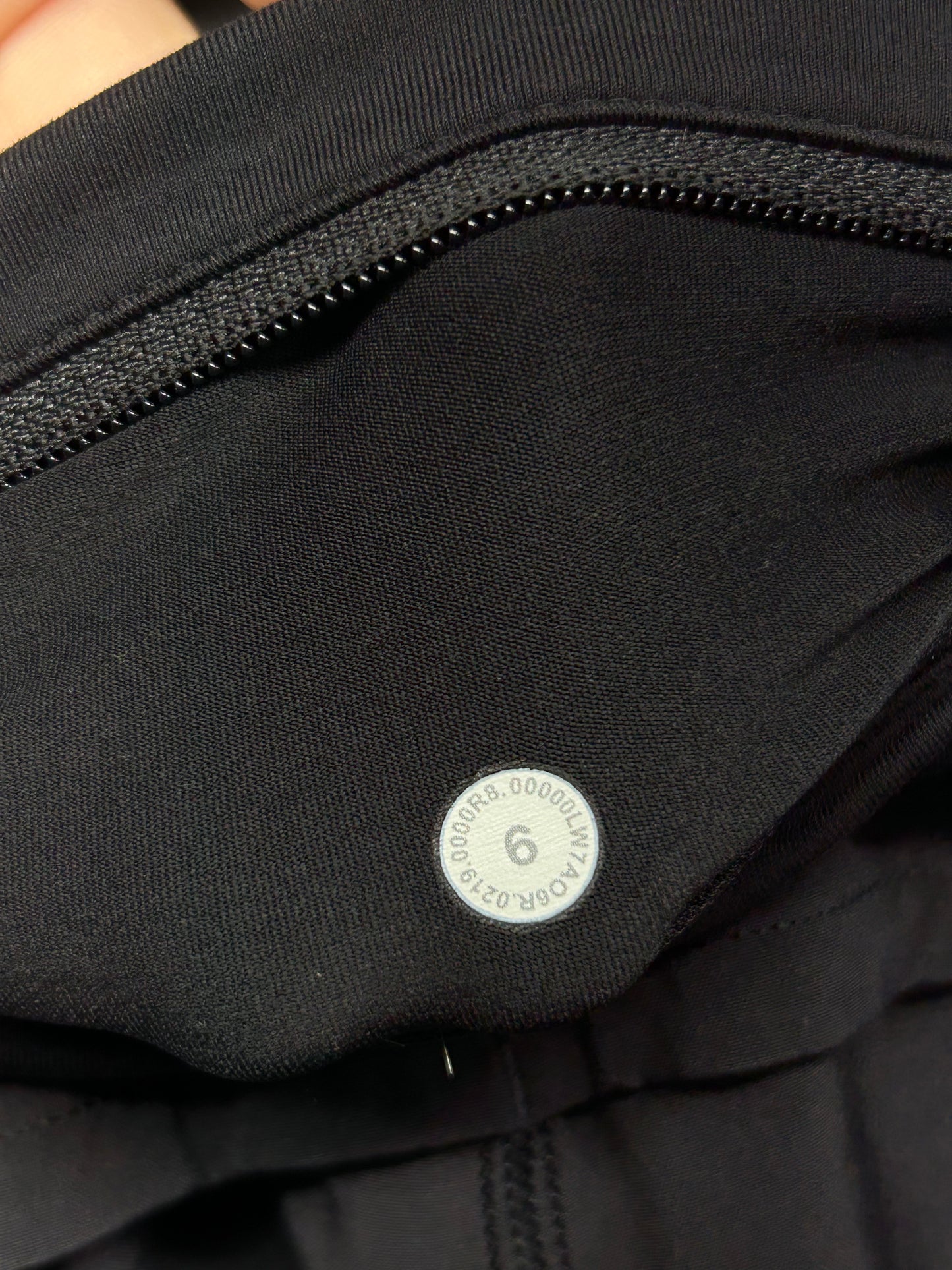 Lululemon Speed Up Short 2.5" Size 6 Black