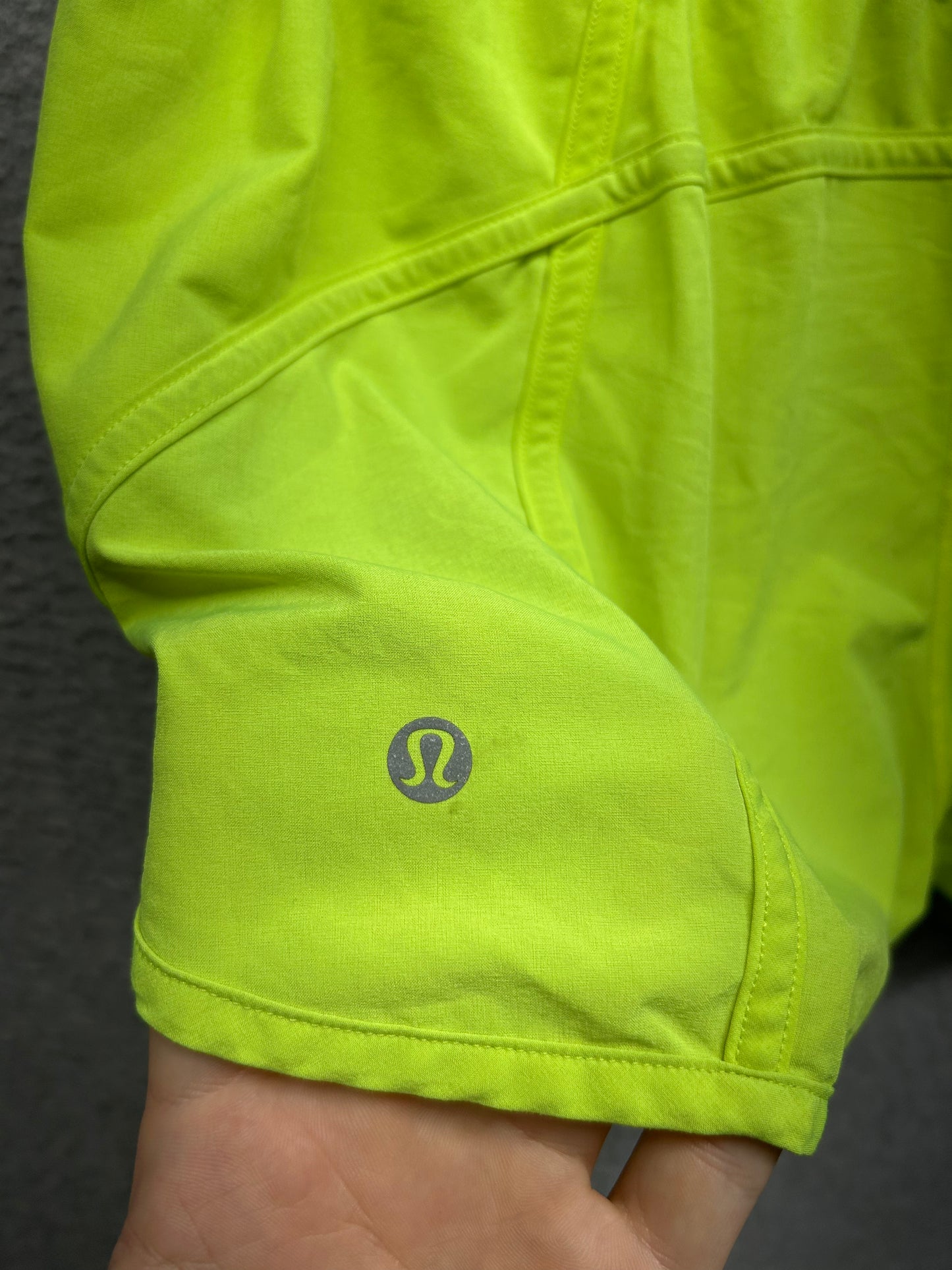 Lululemon Tracker Short V 4" Size 10 Highlight Yellow