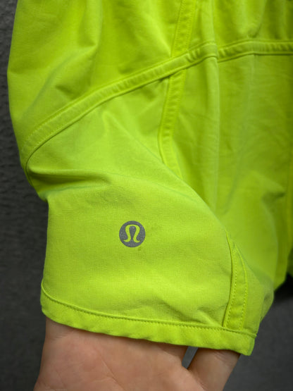 Lululemon Tracker Short V 4" Size 10 Highlight Yellow