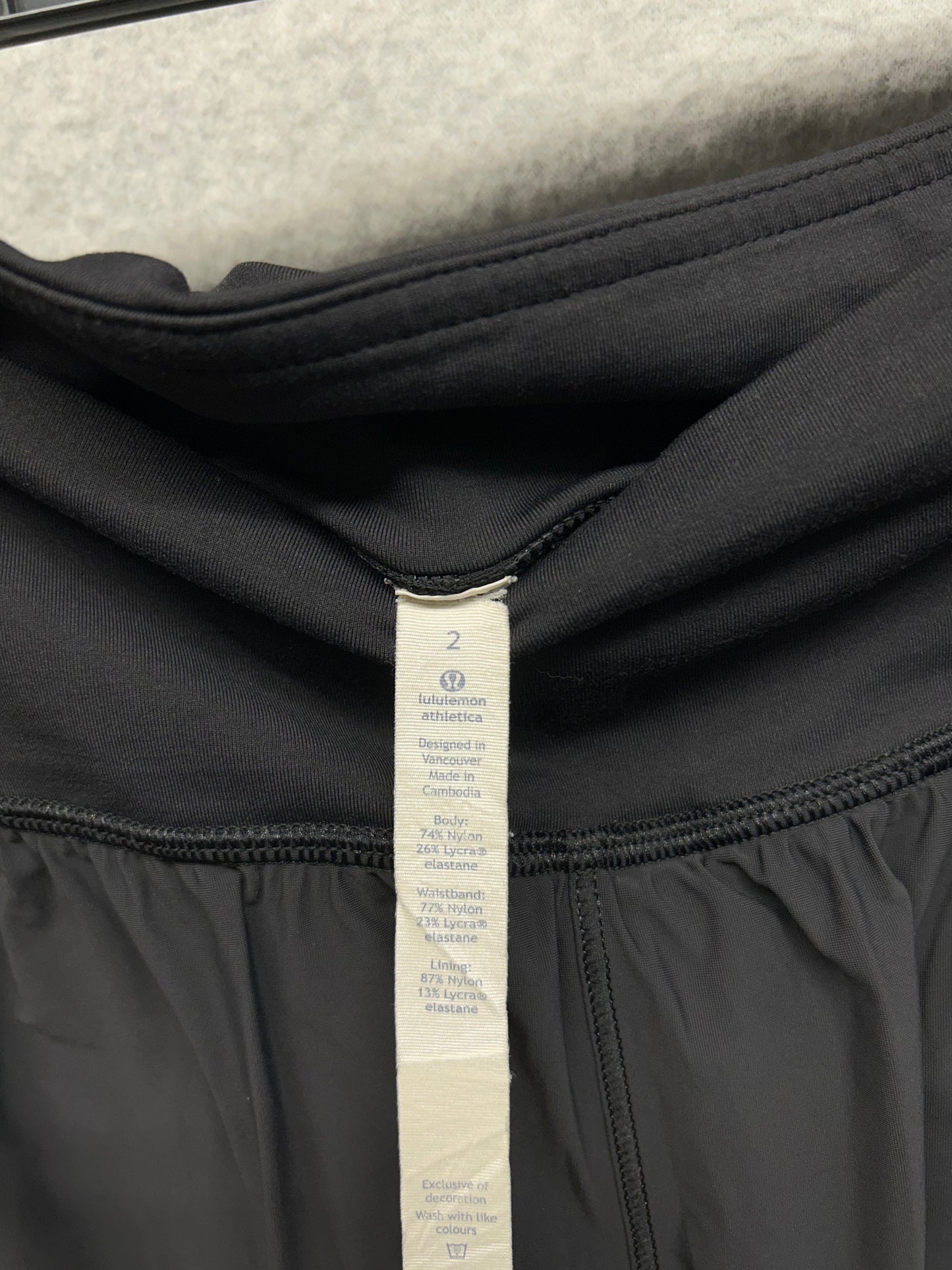 Lululemon Squad Goals Short 3.5" Size 2 Black