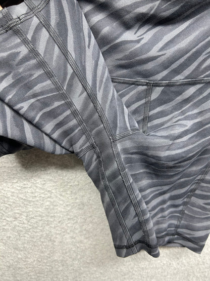Lululemon Align High Rise Short 6" With Pockets Size 6 Le Tigre Camo Deep Coal Multi