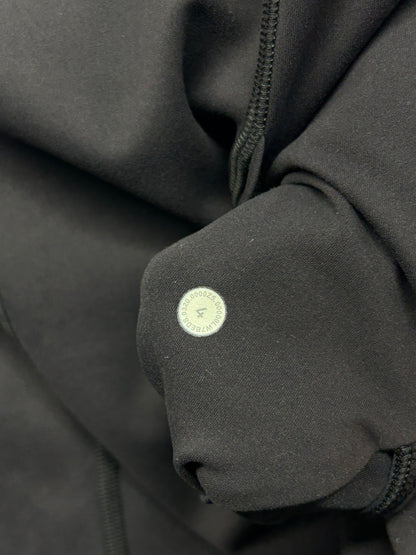 Lululemon Invigorate High-Rise Short 10" Size 4 Black