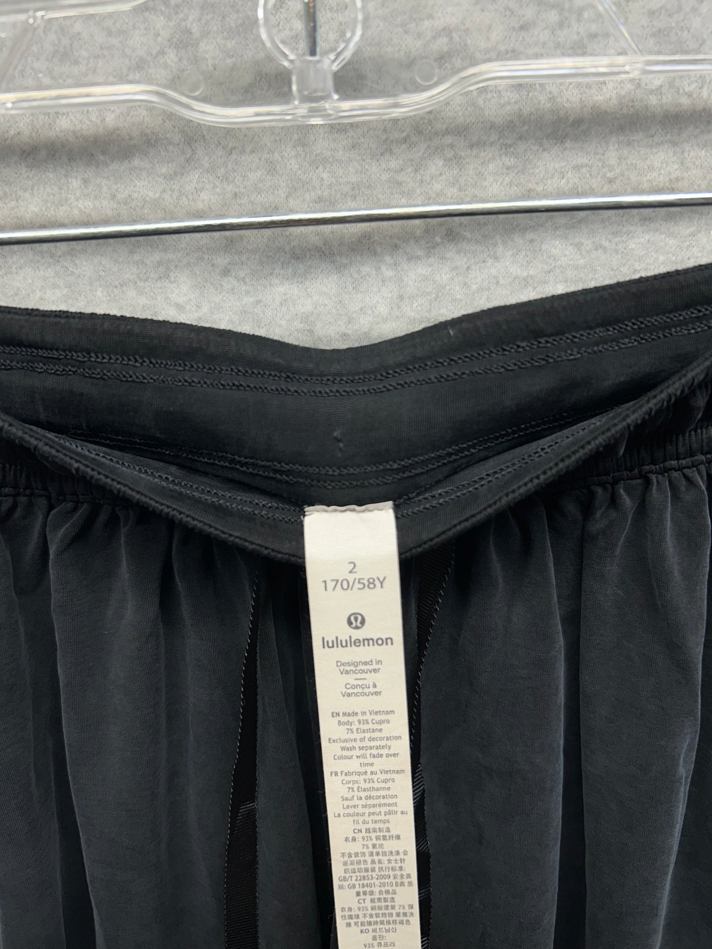 Lululemon Principal Dancer Short 3" Size 2 Black Gold *RARE*