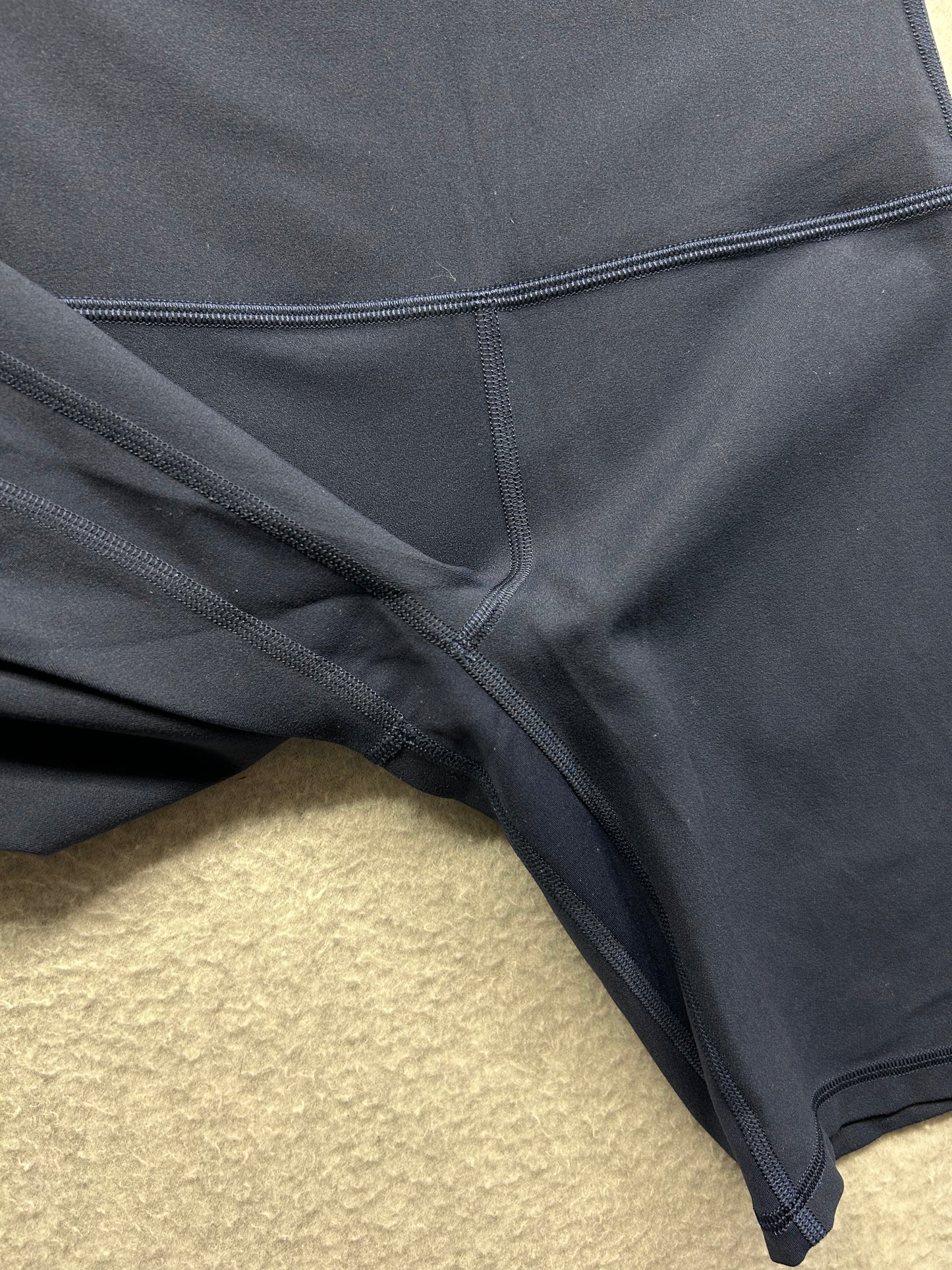 Lululemon Align High Rise Short 8" Size 4 True Navy