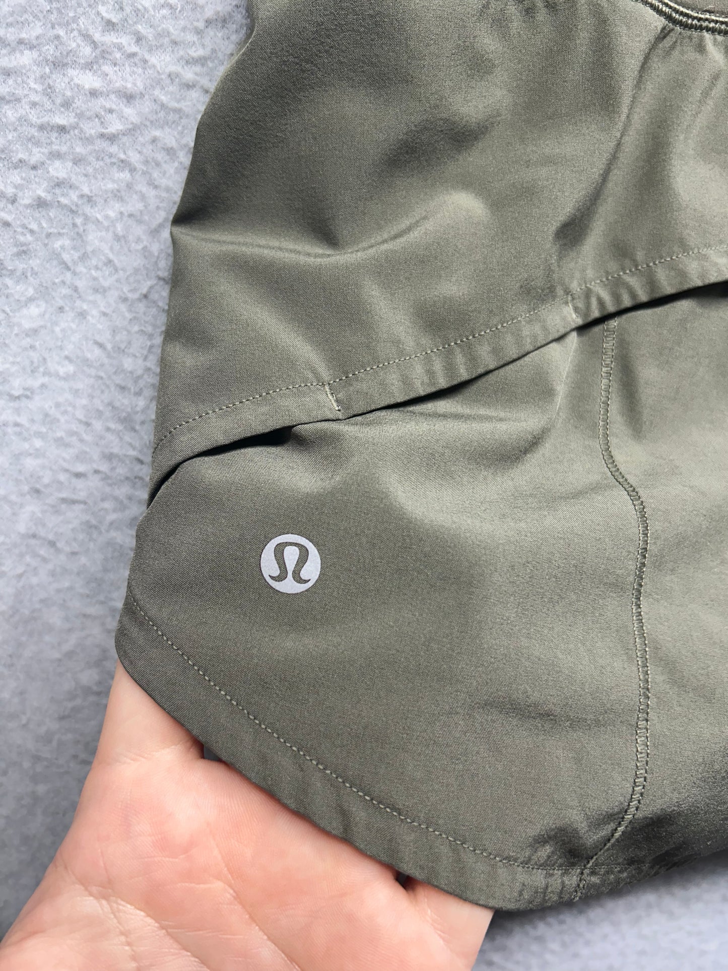 Lululemon Speed Up Short 2.5" Size 12 Sage