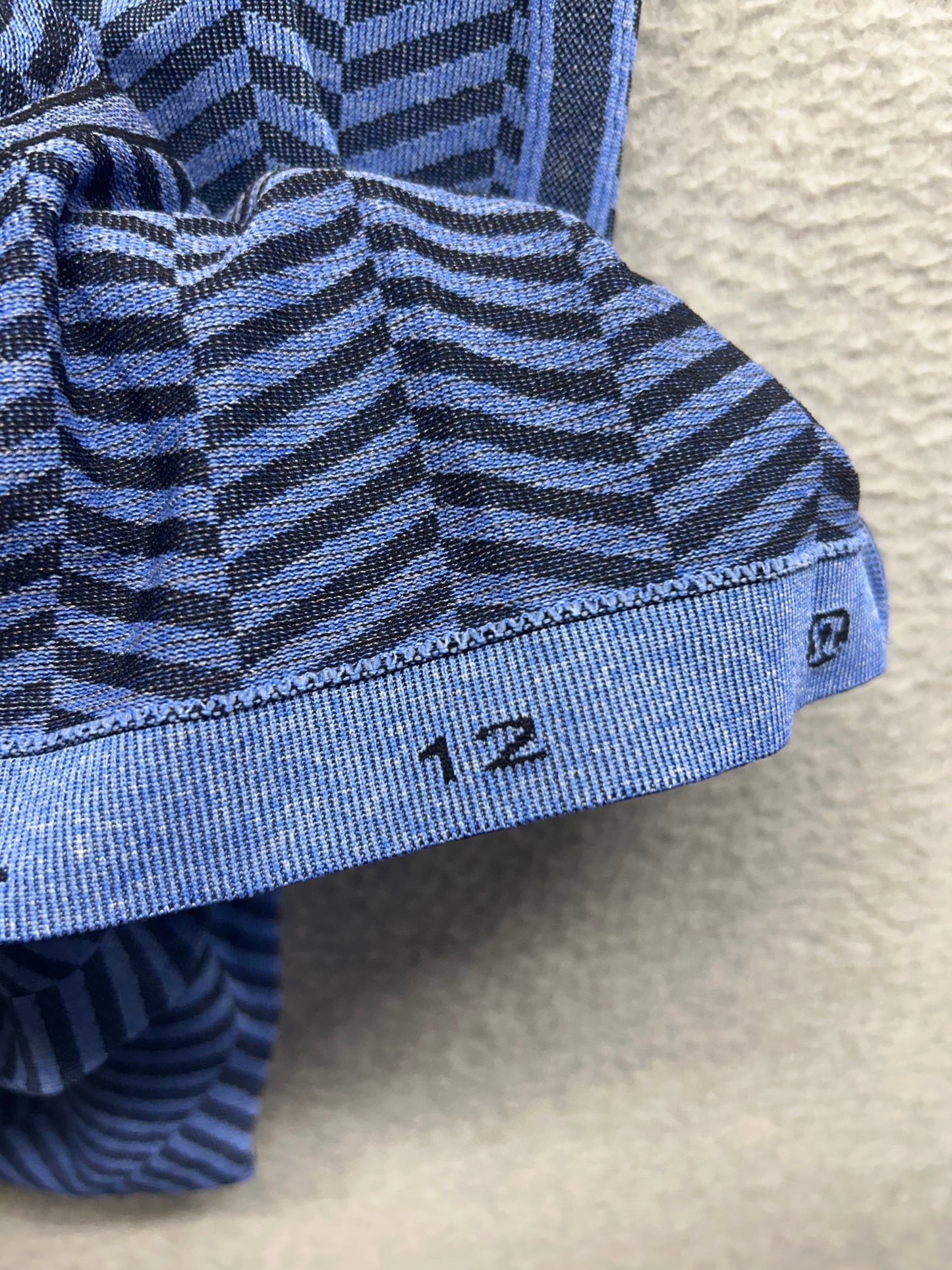 Lululemon Run: Swiftly Tech Racerback Size 12 Heathered Harbor Blue