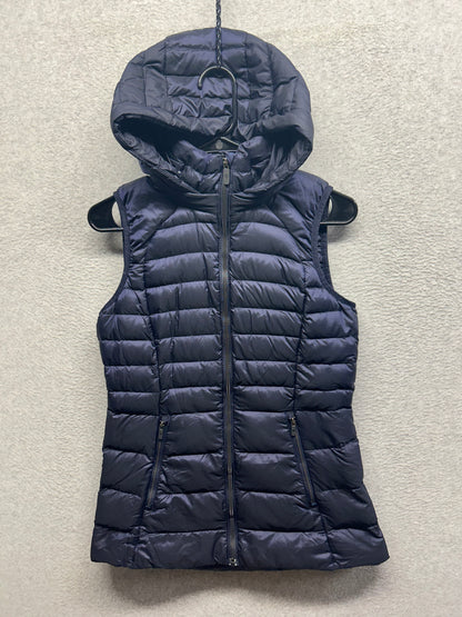 Lululemon Down For It Vest Size 4 Midnight Navy