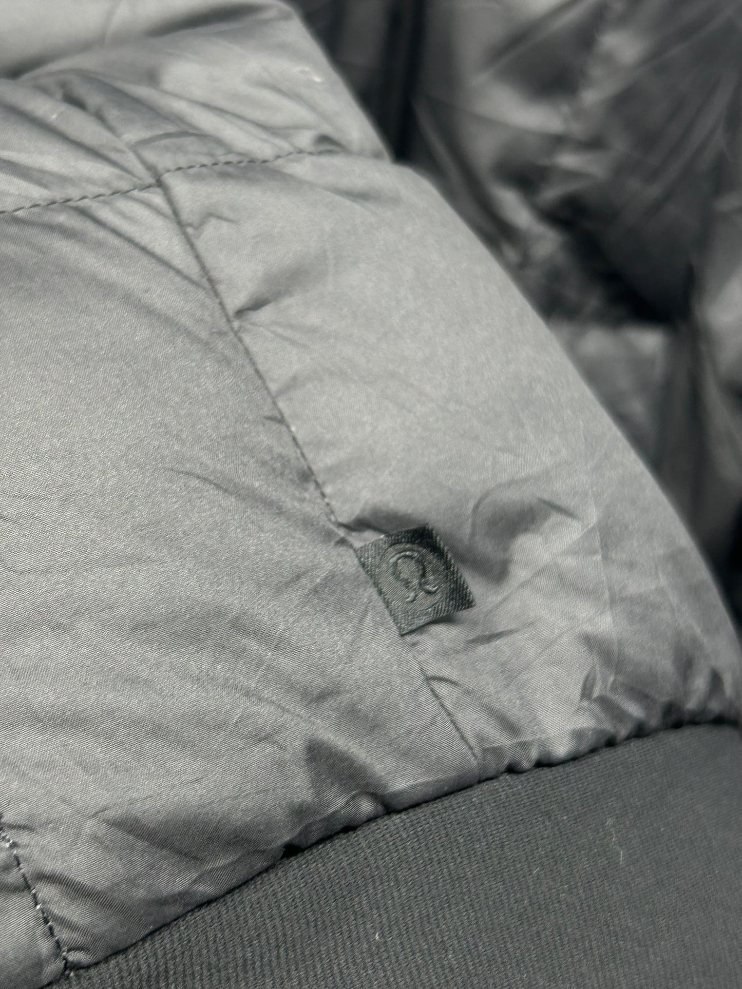 Lululemon About-Face Reversible Bomber Mens Size 2XL Black