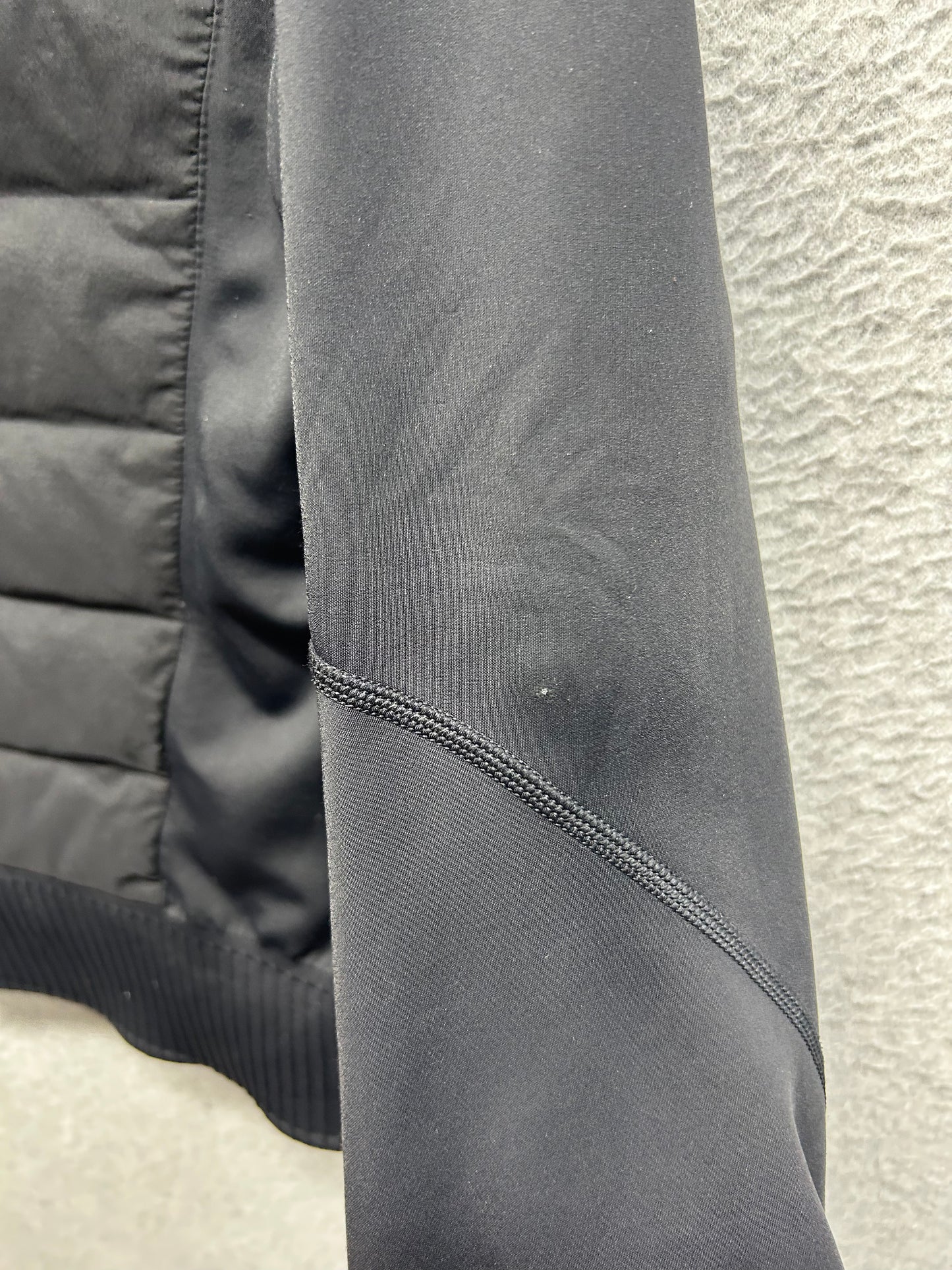 Lululemon Down & Around Jacket Size 8 Black