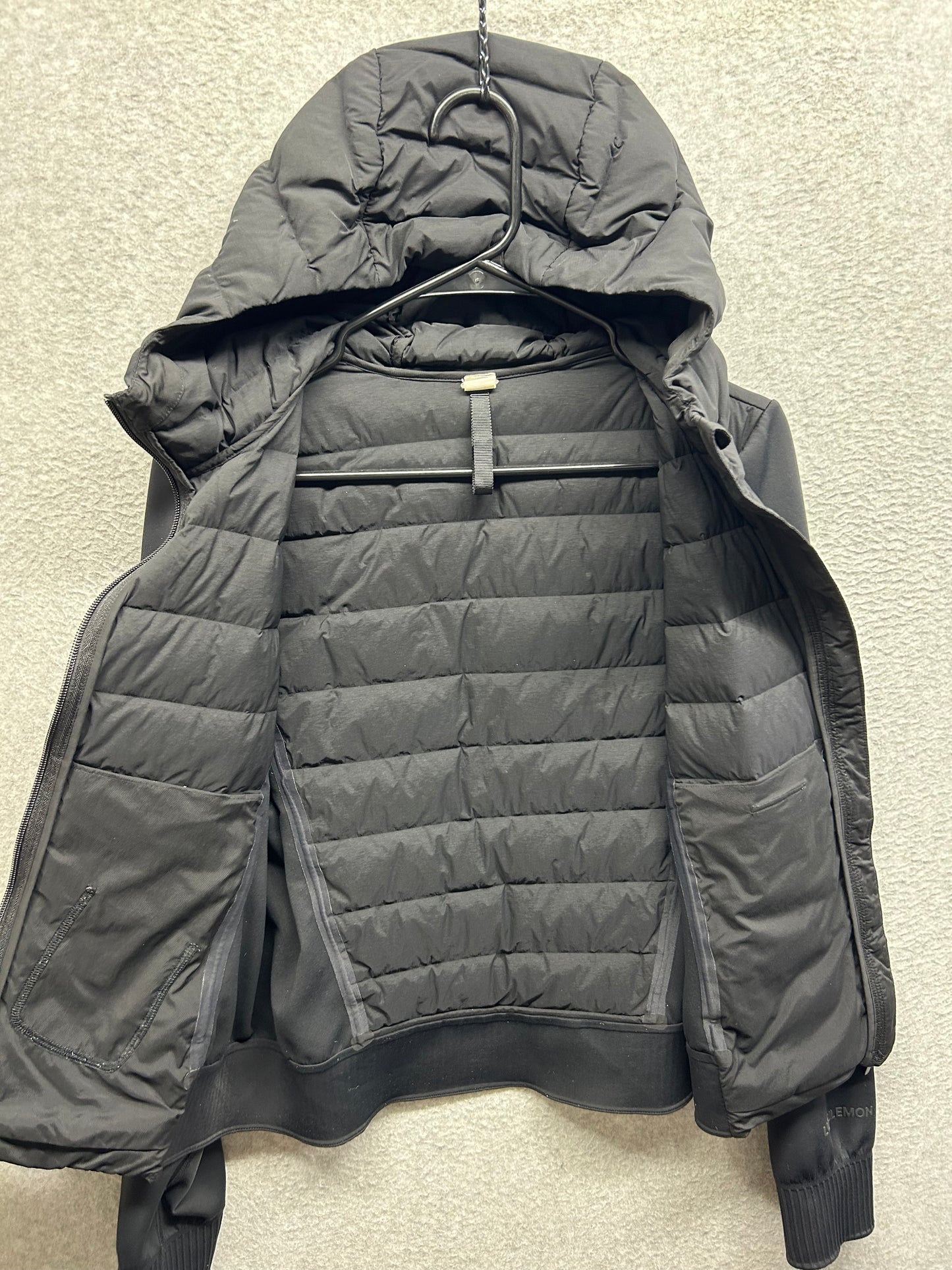 Lululemon Down & Around Jacket Size 8 Black