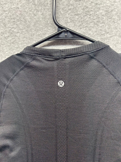 Lululemon Swiftly Tech Short Sleeve Crew Size 4 Black