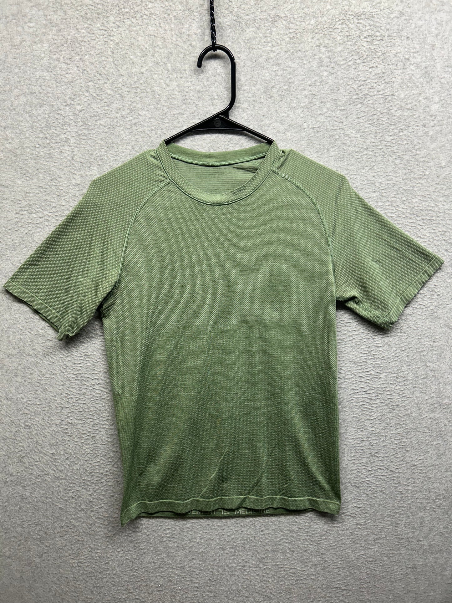 Lululemon Metal Vent Tech Short Sleeve 2.0 Size XS Algae Green