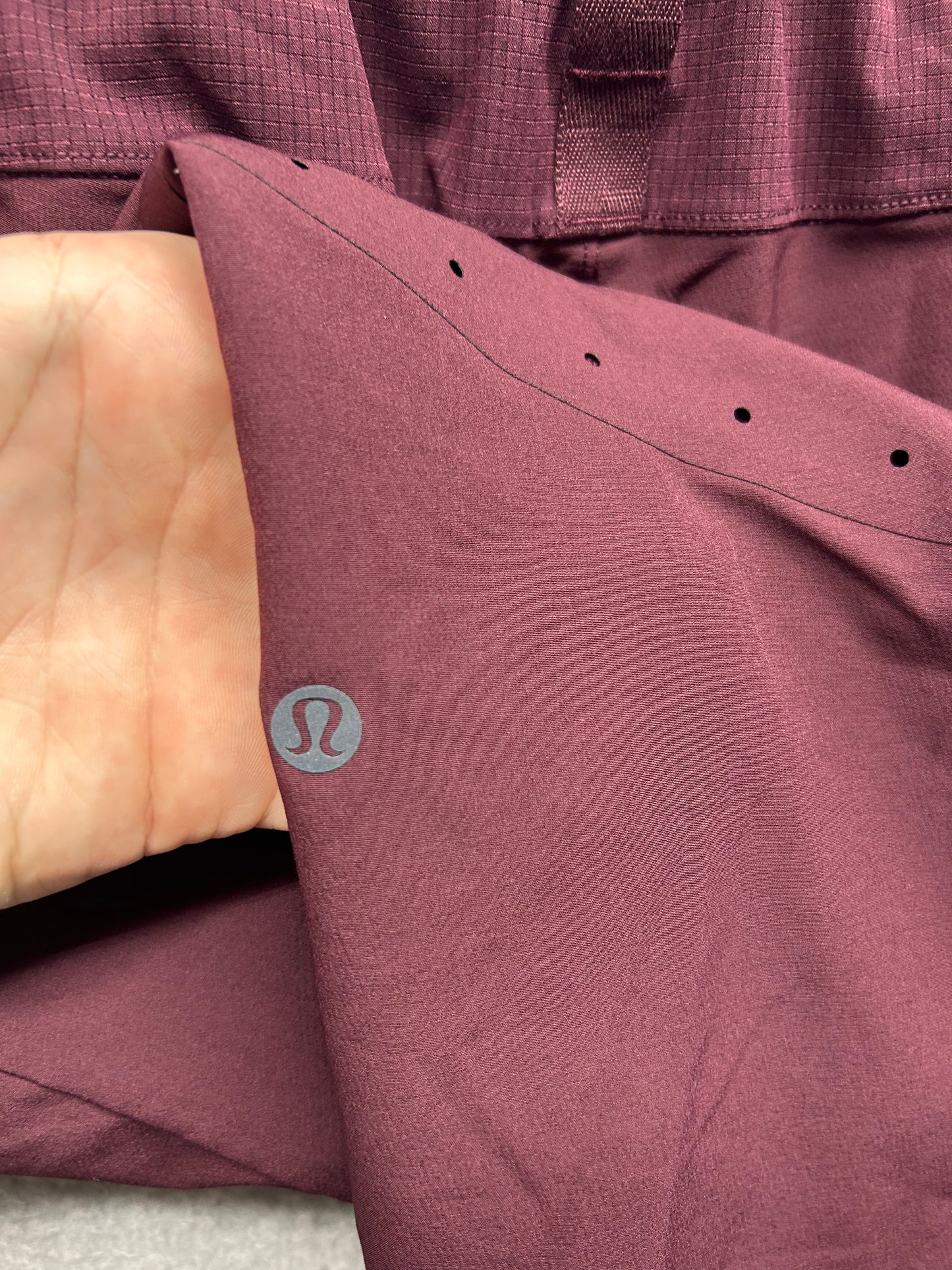 Lululemon License to Train Jogger Size Small Cassis