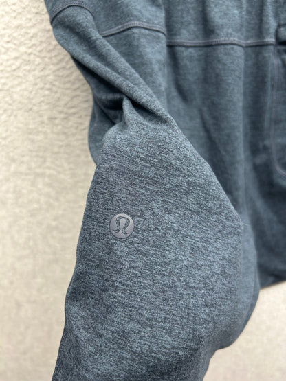 Lululemon Soft Jersey Short 5" Size Small (Square) Heathered Blue