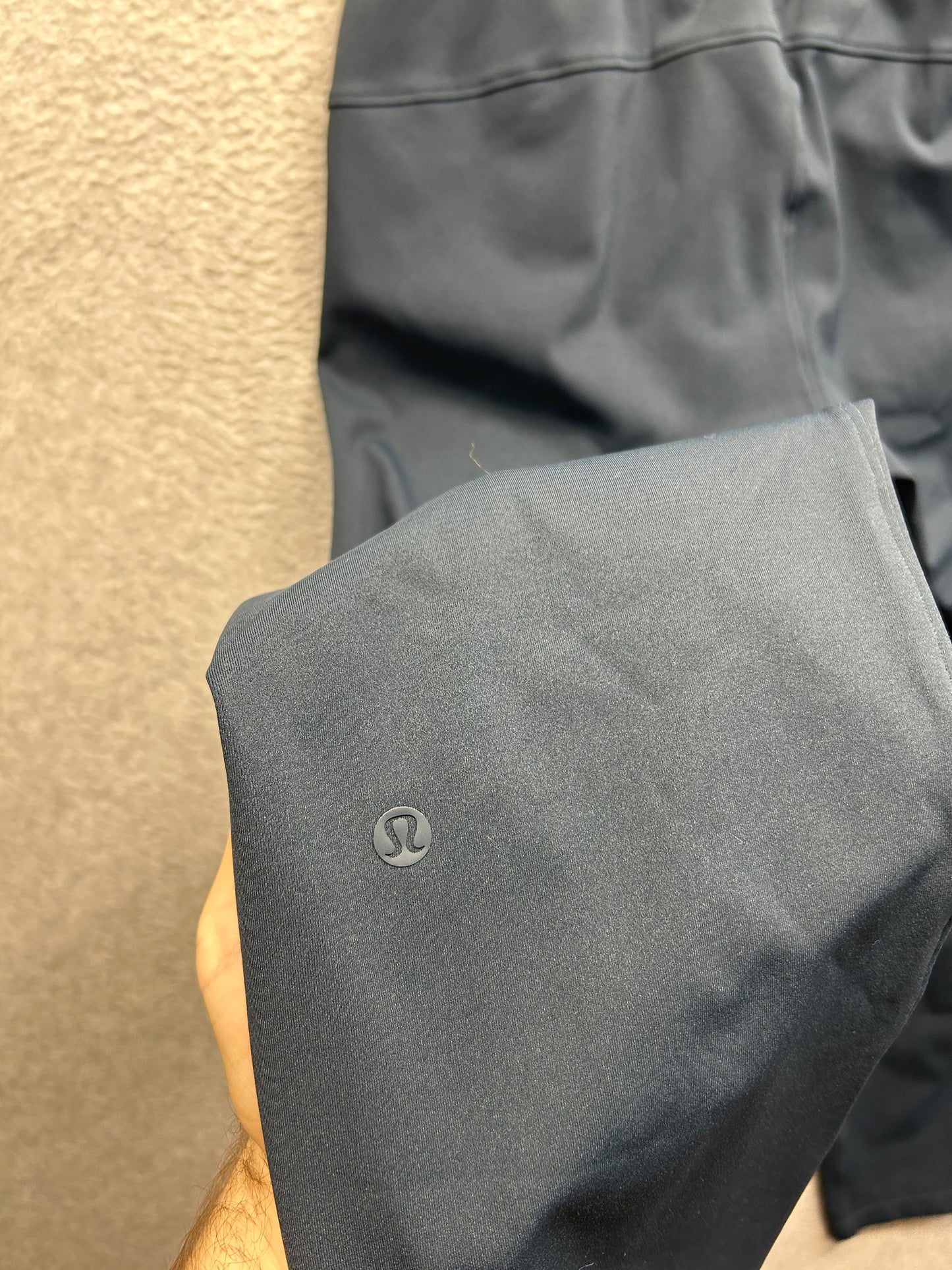 Lululemon On The Fly Pant 28" Size 4 True Navy