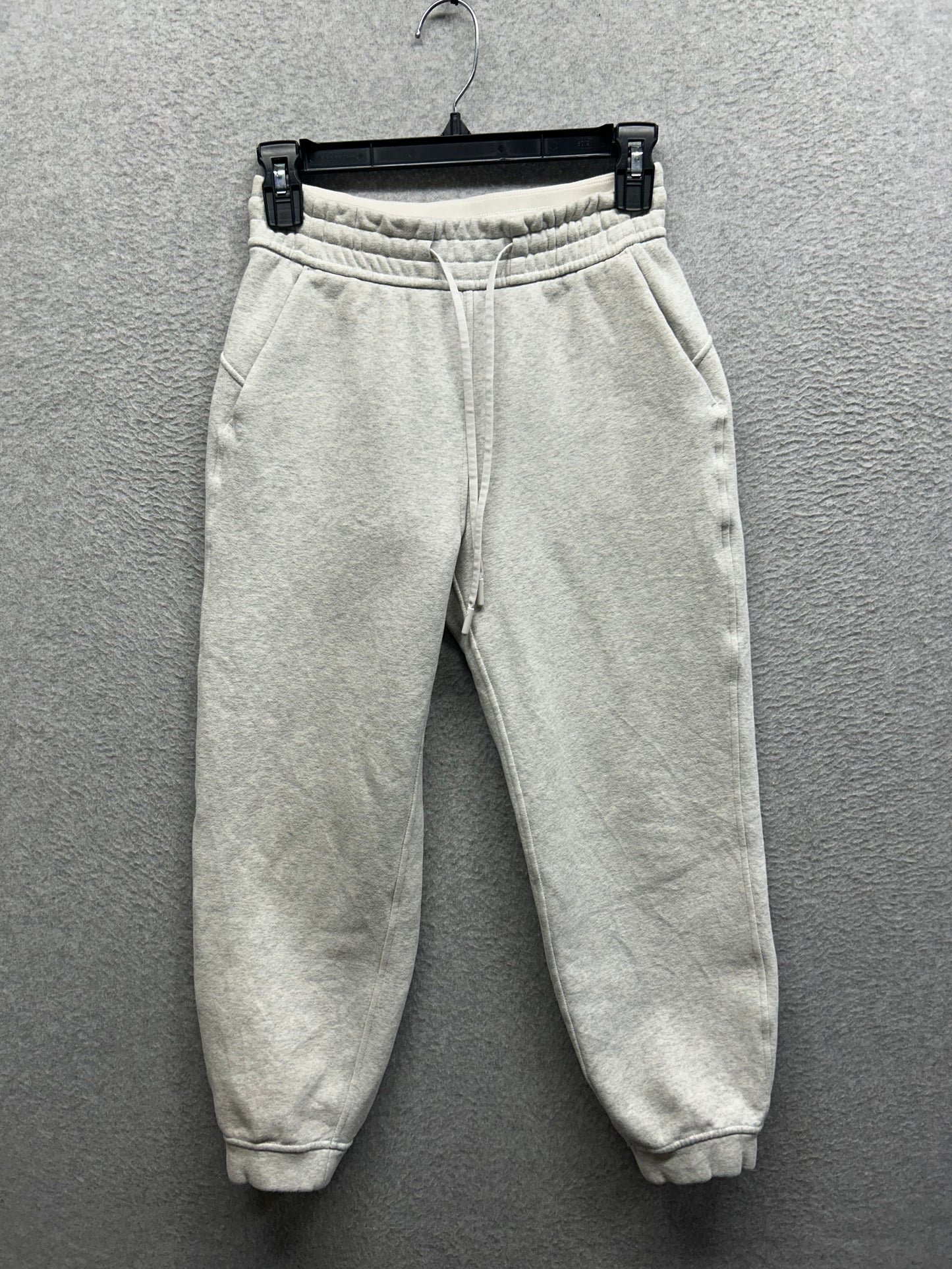 Lululemon Loungeful High-Rise Cropped Jogger Size 2 Heathered Core Ultra Light Grey