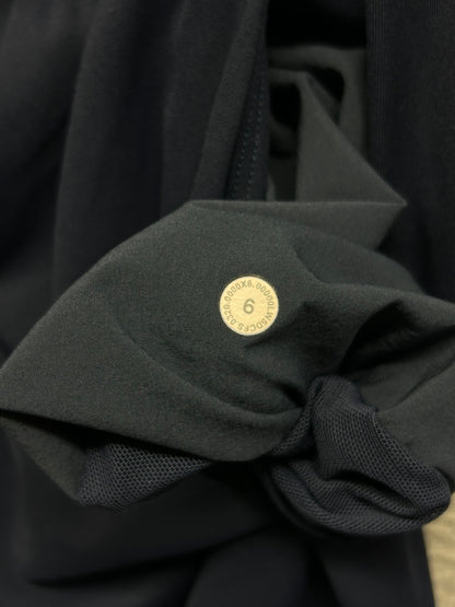 Lululemon Keep Moving Pant 7/8 High-Rise Size 6 True Navy