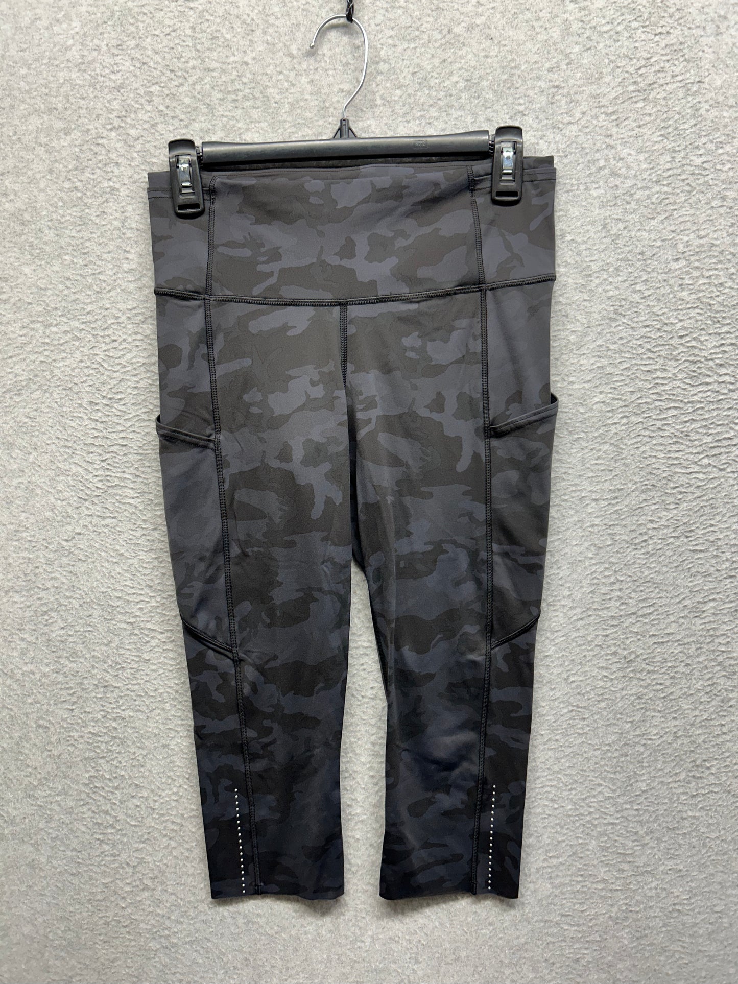 Lululemon Fast & Free Crop II Nulux 19" Size 8 Incognito Camo Multi Grey