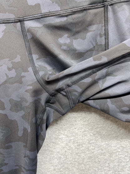 Lululemon Fast & Free Crop II Nulux 19" Size 8 Incognito Camo Multi Grey