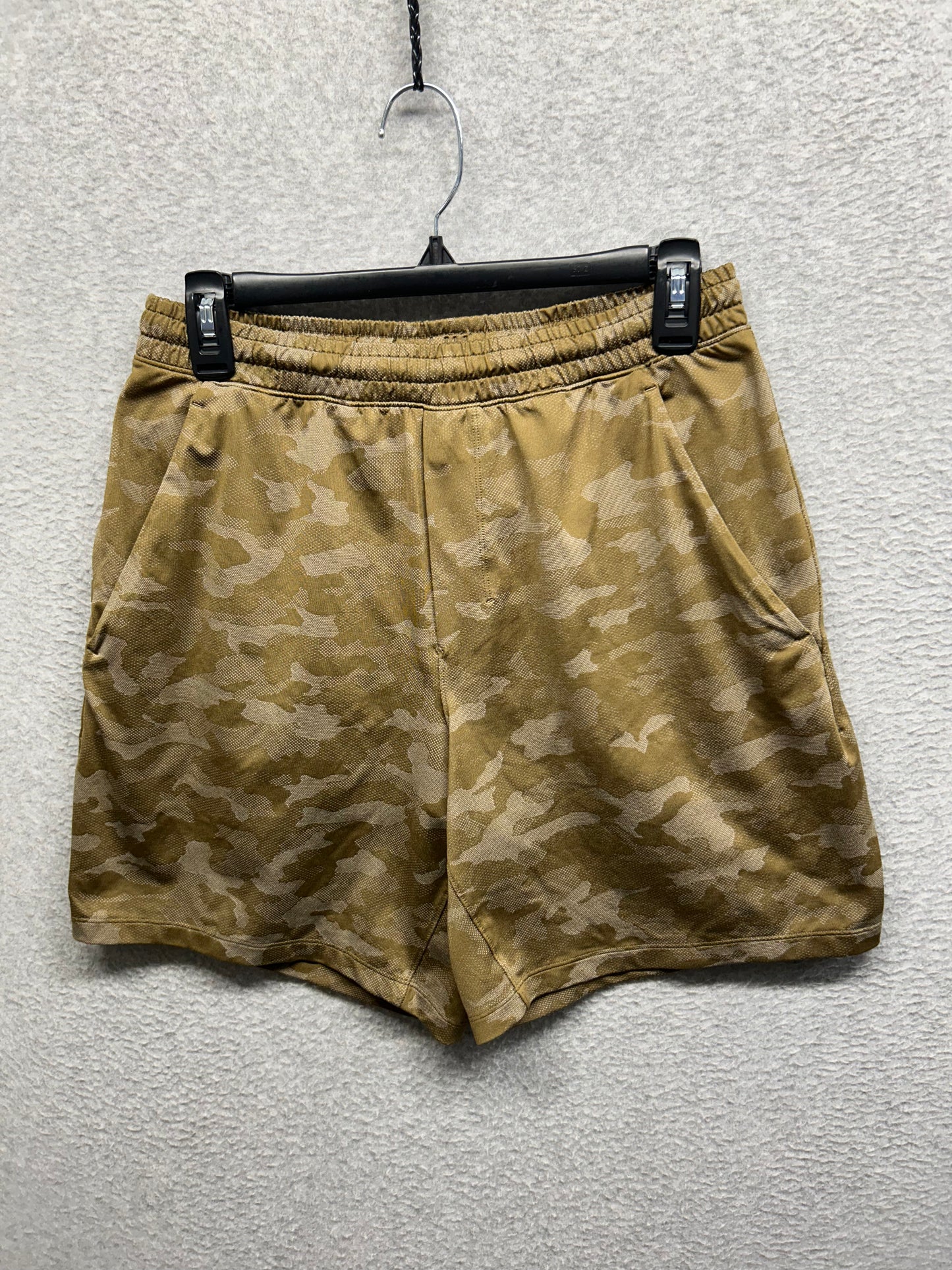 Lululemon Pace Breaker 7" Shorts Linerless Size Medium Beige Camo