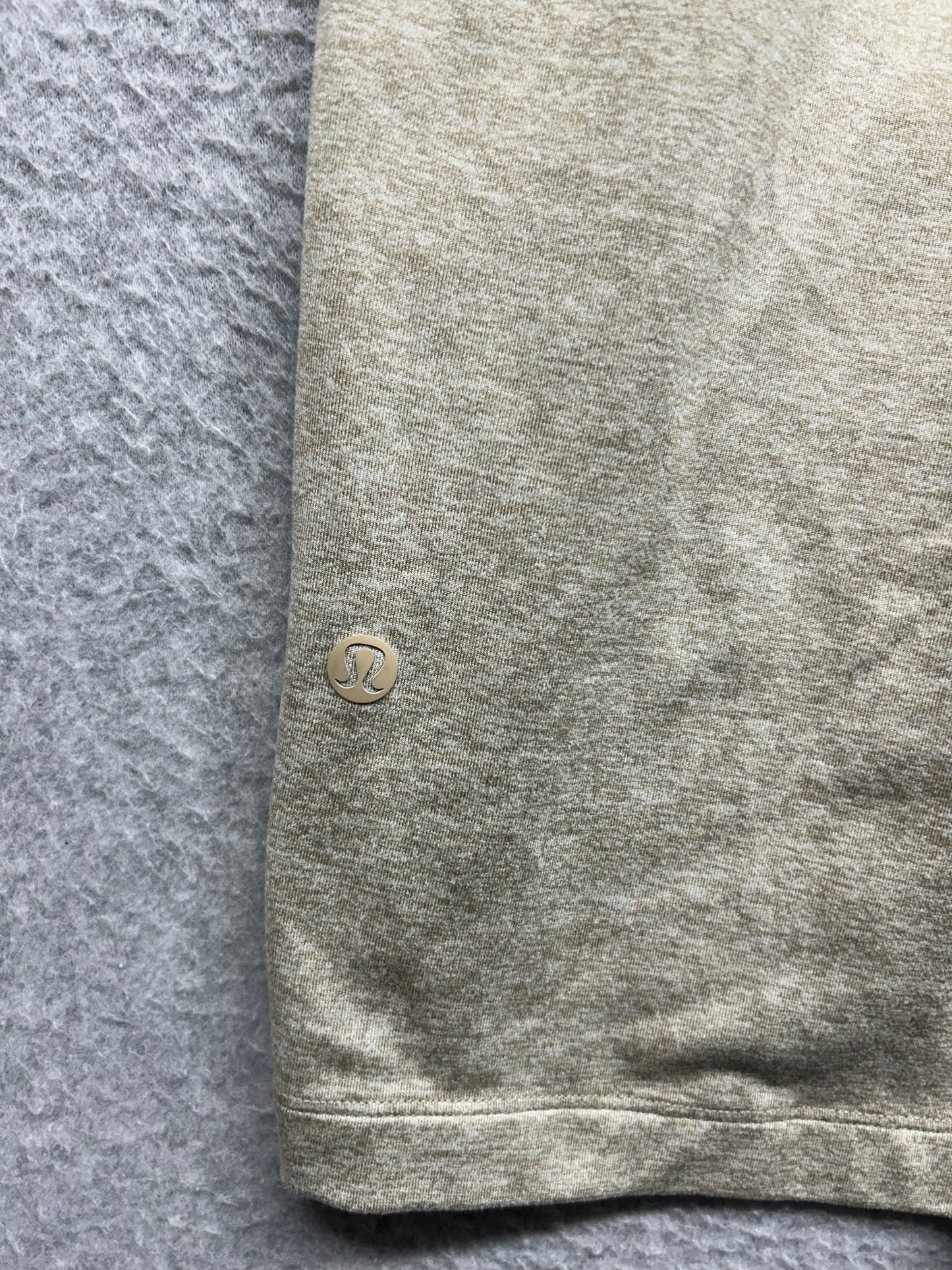 Lululemon Soft Jersey Short 5" Size Medium (Square) Beige
