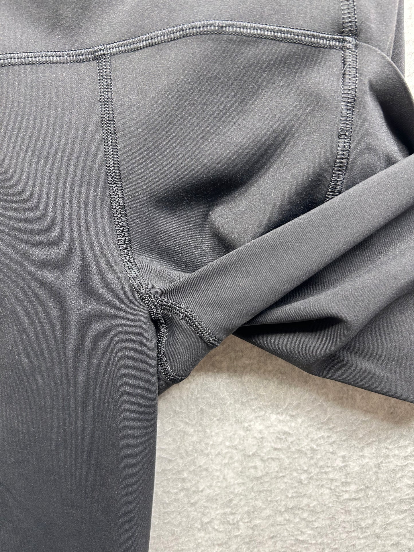 Lululemon Swift Speed High-Rise Crop 21" Size 2 Black