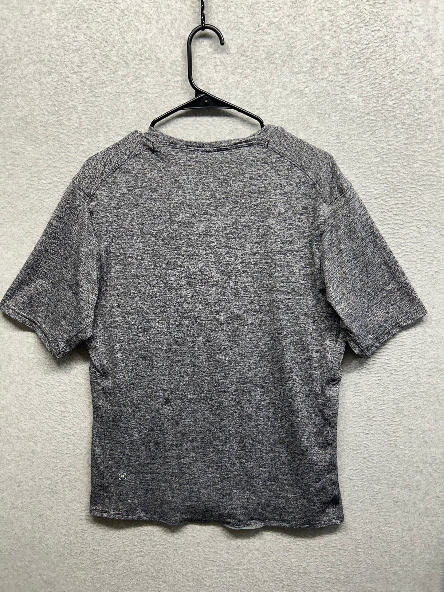Lululemon Drysense Mesh Short Sleeve Size Medium Heathered Gray