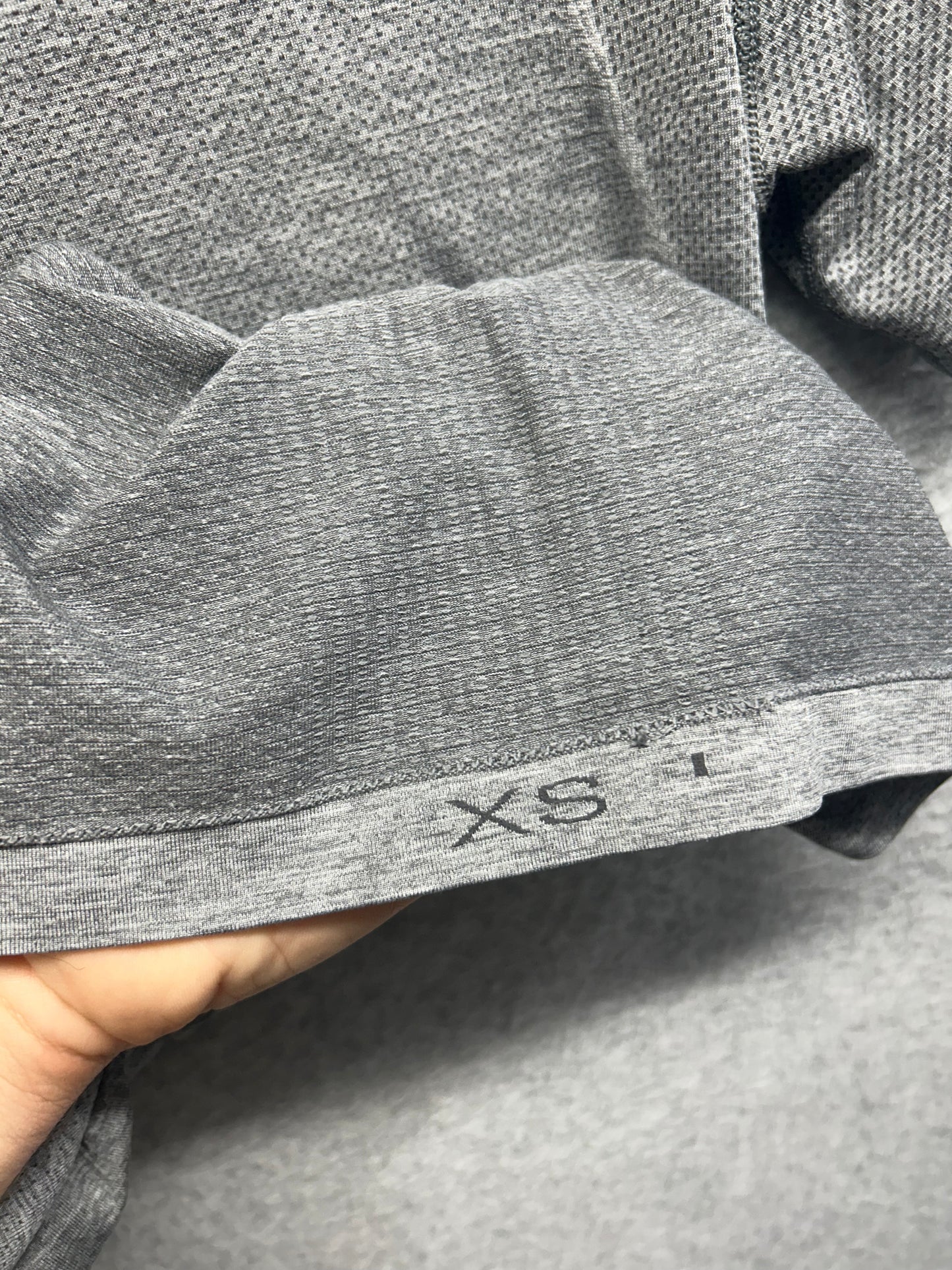 Lululemon Metal Vent Tech Short Sleeve 2.0 Size XS Slate Gray