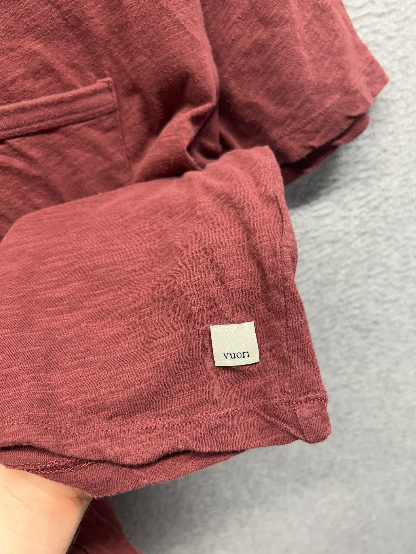 Vuori The Rise Tee Pocket Size Small Red