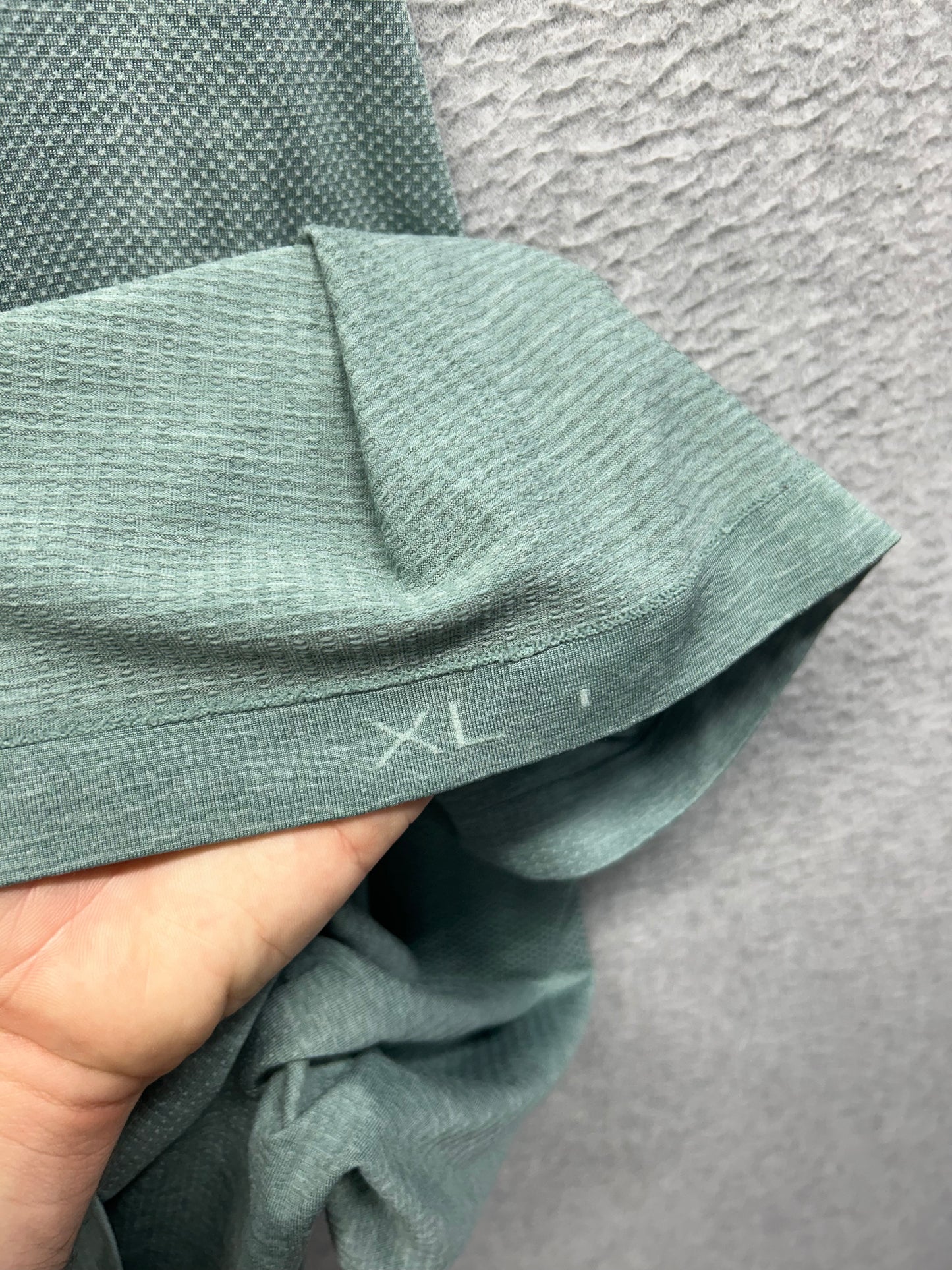 Lululemon Metal Vent Tech Surge Short Sleeve Size XL Mystic Green