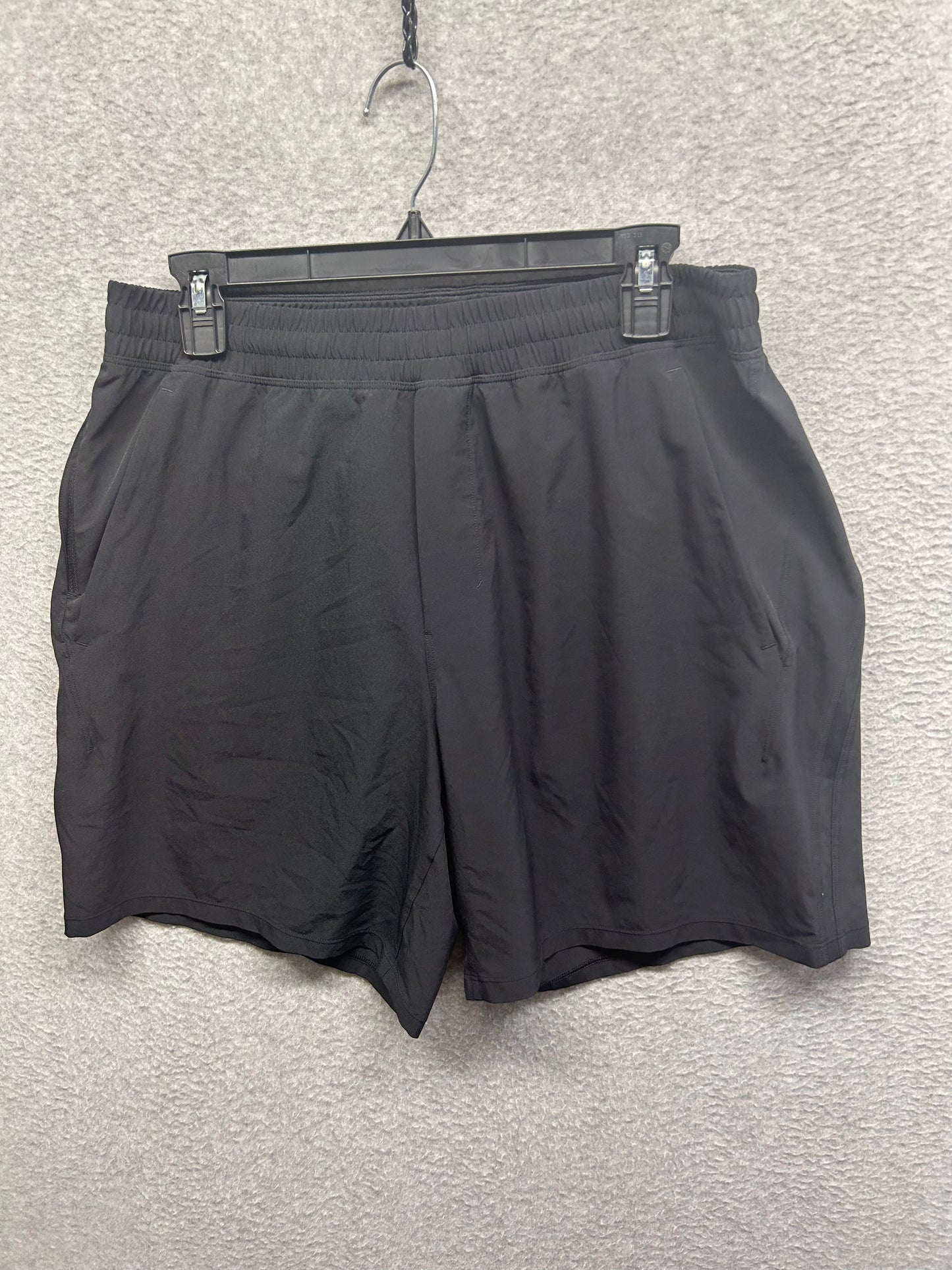 Lululemon Pace Breaker Short Linerless 7" Size Large Black